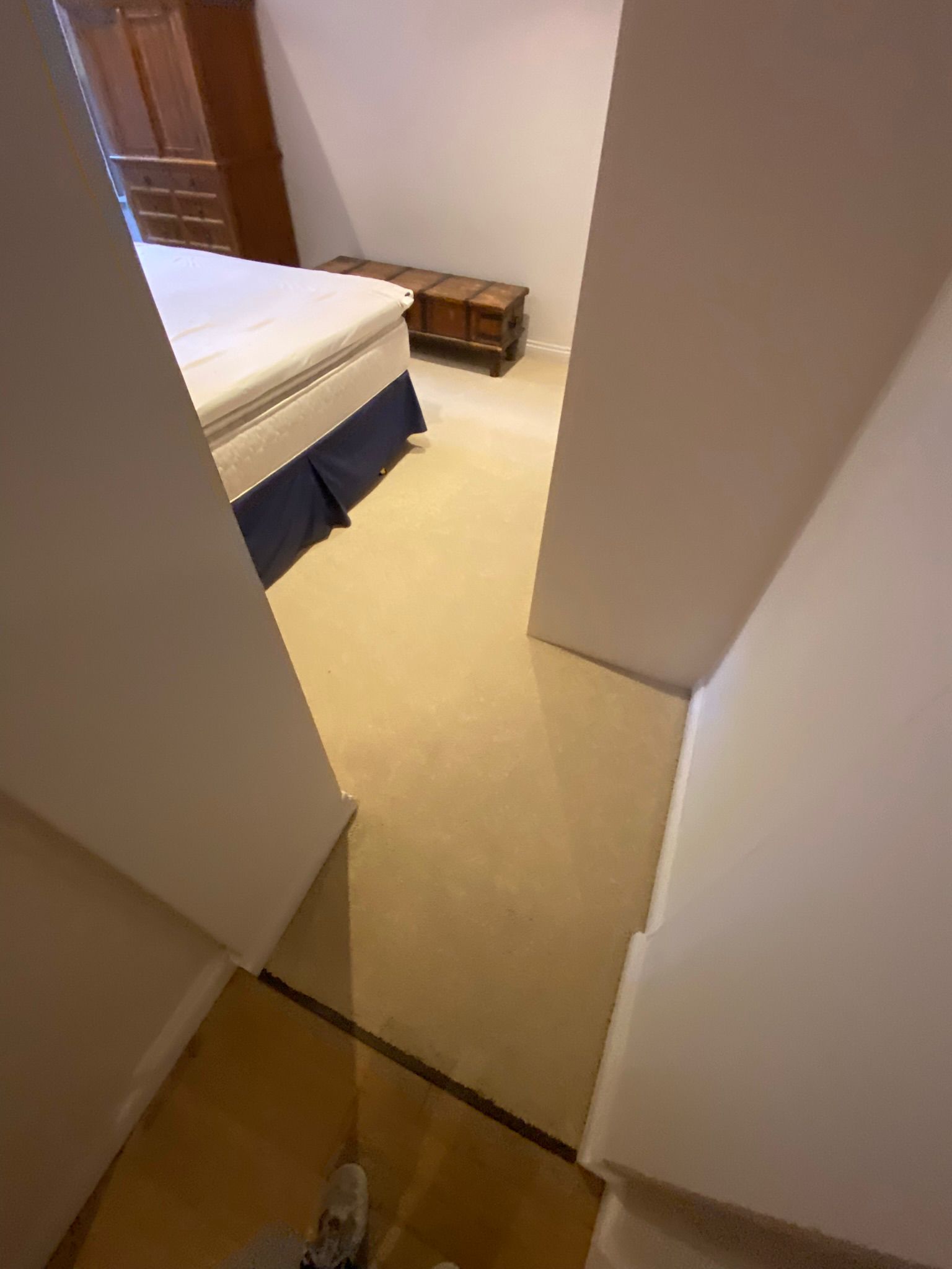 Alternative Flooring Barefoot Wool Hatha Mantra carpet installation_3