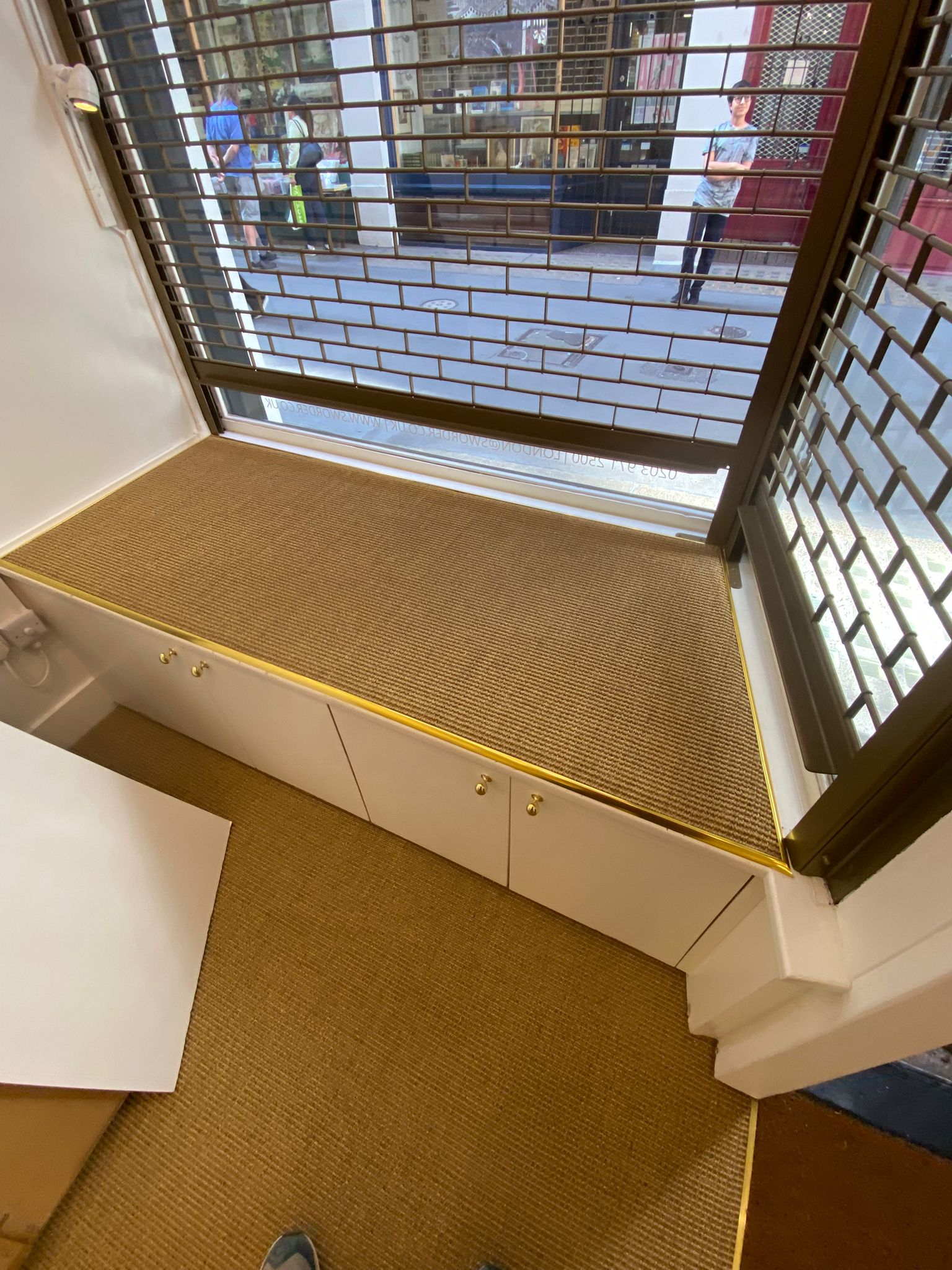 Alternative Flooring Sisal Super Boucle Bodmin 1309 carpet installation_3