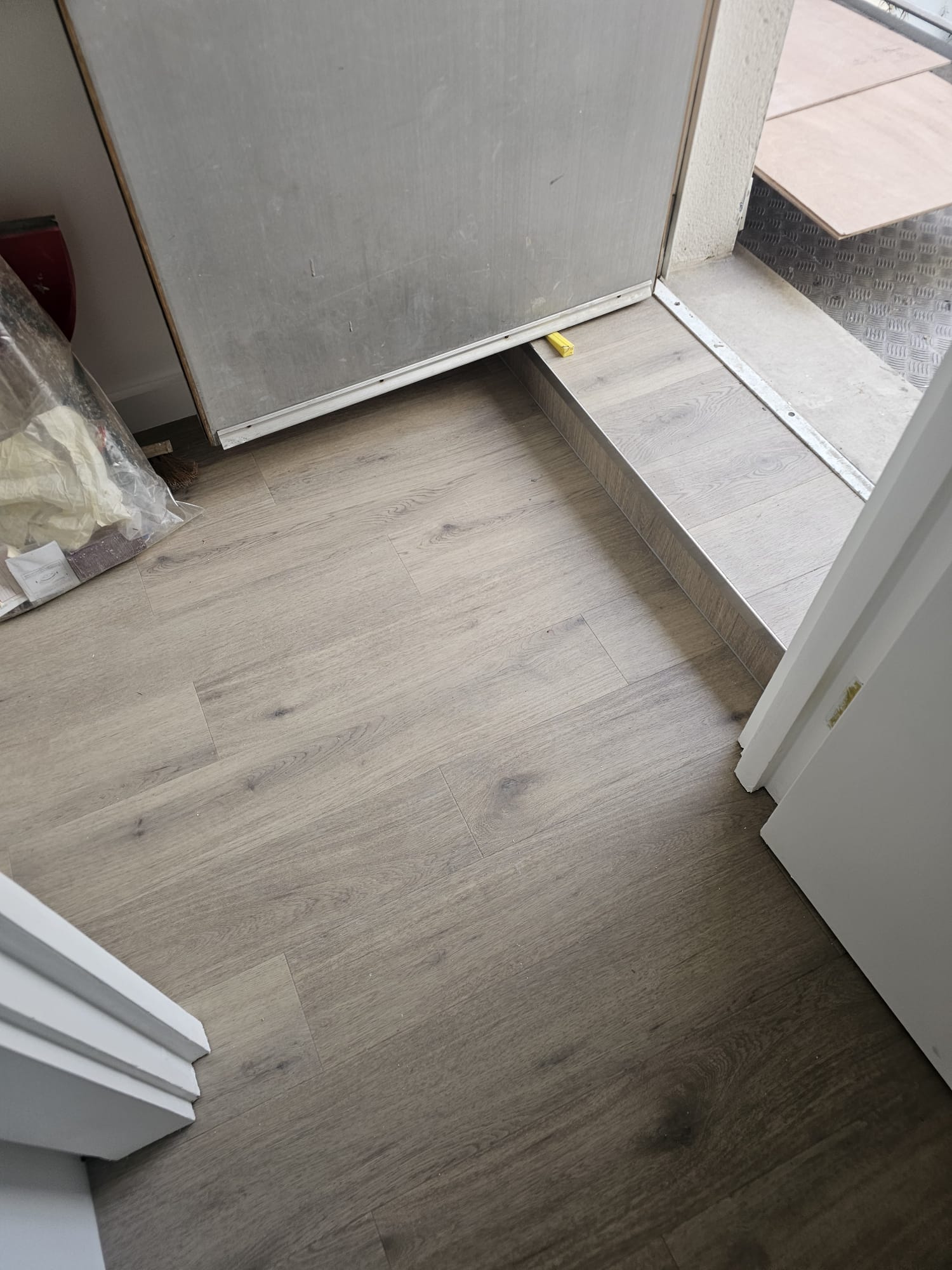 Amtico Form Shoal Oak installation_4