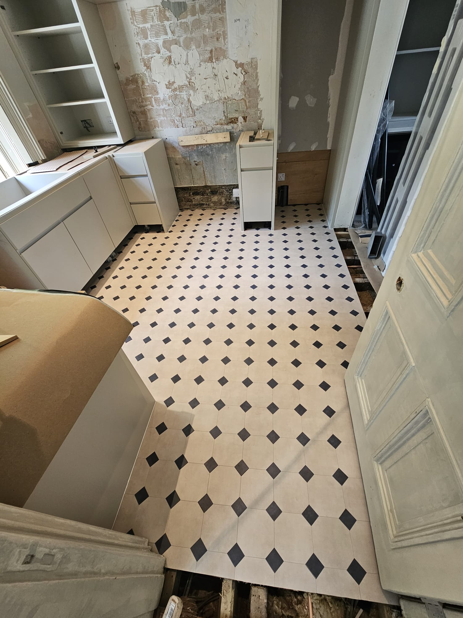 Amtico Signature Keystone Mini DC590 installation_3