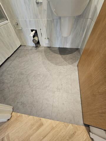 Amtico Spacia Muted Oak & Amtico Spacia Ceramic Dark installation_8