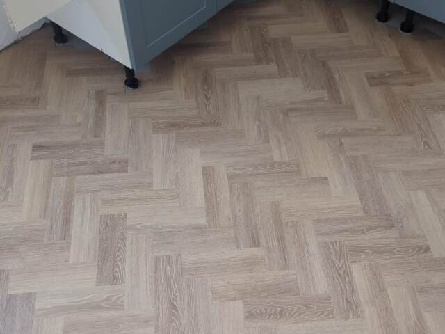 Amtico Spacia Muted Oak installation in Docklands