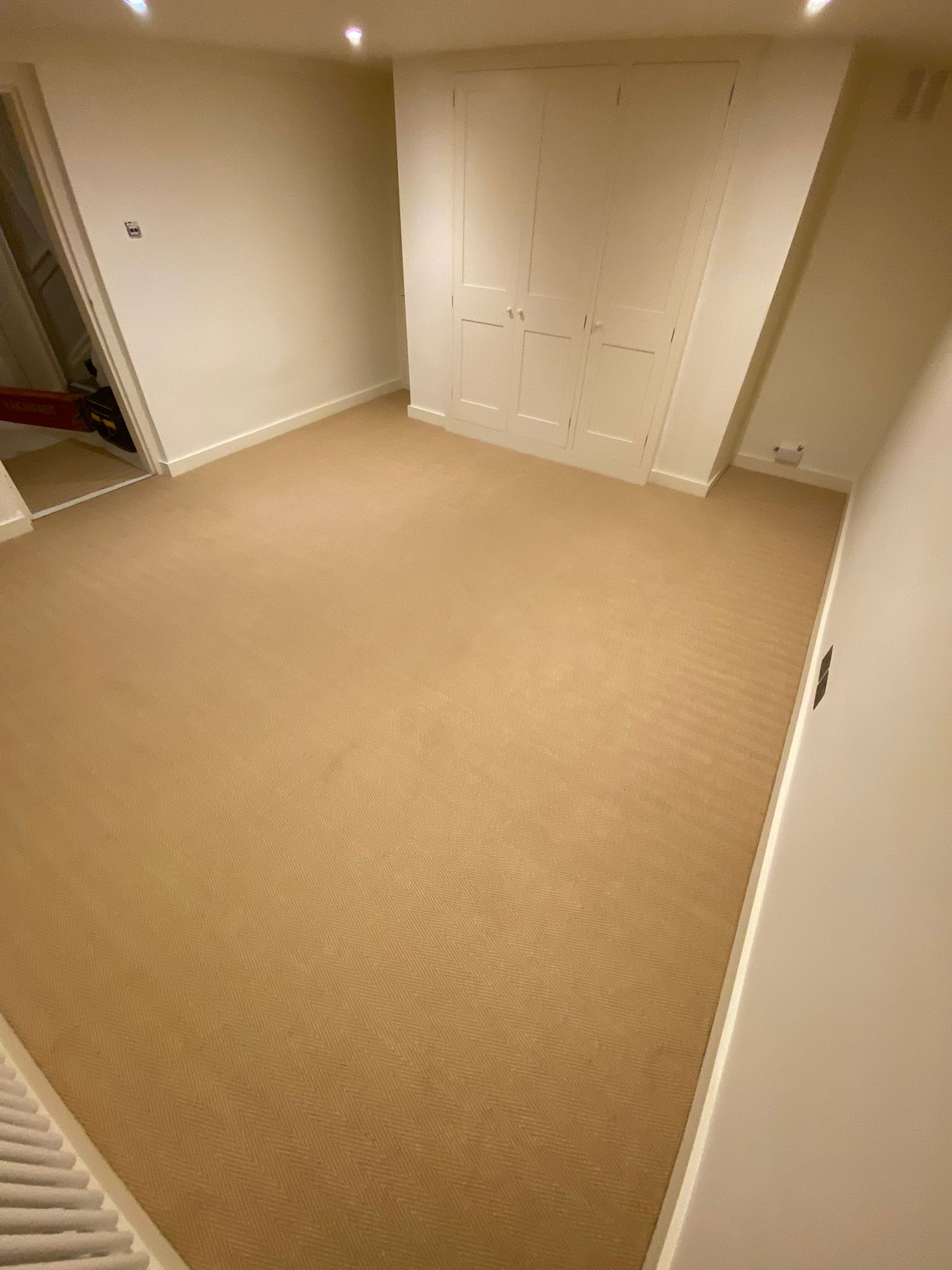 Crucial Trading Jute Herringbone Natural JT900 carpet installation_6