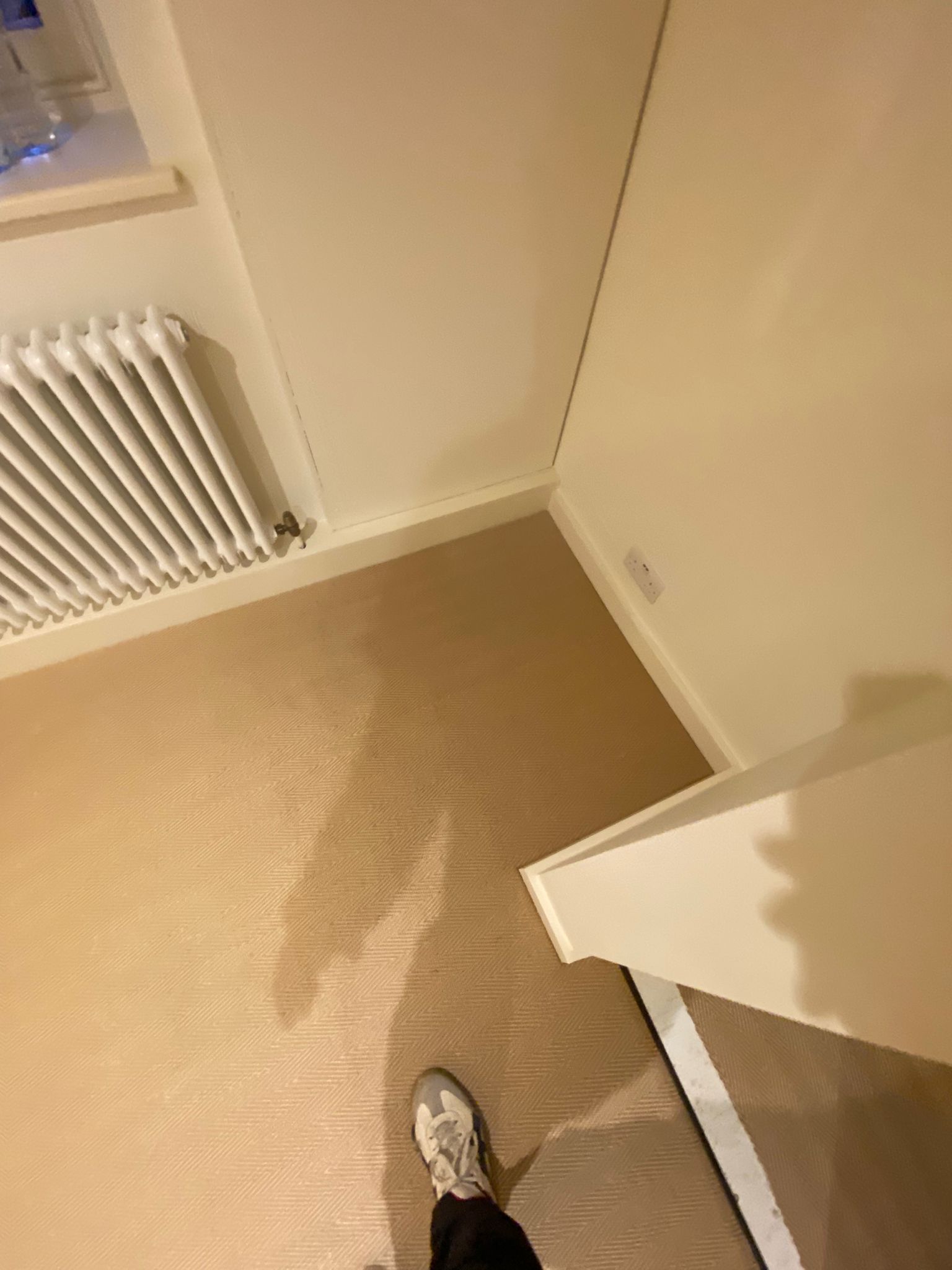 Crucial Trading Jute Herringbone Natural JT900 carpet installation_8