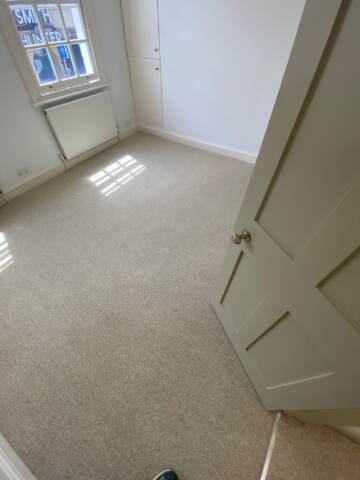 Crucial Trading Opal Pebble carpet installation_2