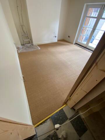 Crucial Trading Small Boucle Classics Ginger carpet installation_7