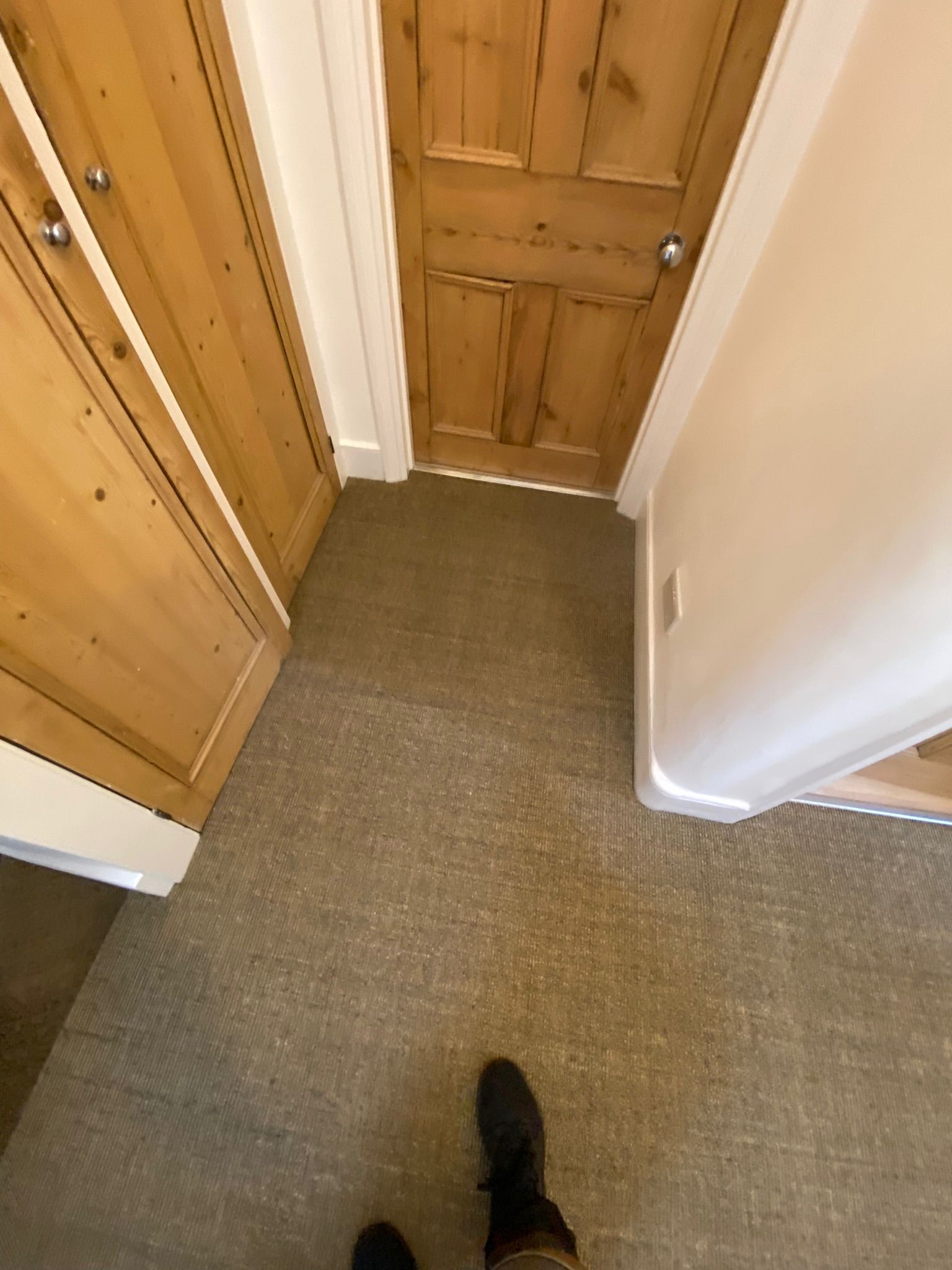 Fibre Carpets Sisal Boucle Cumin installation_6