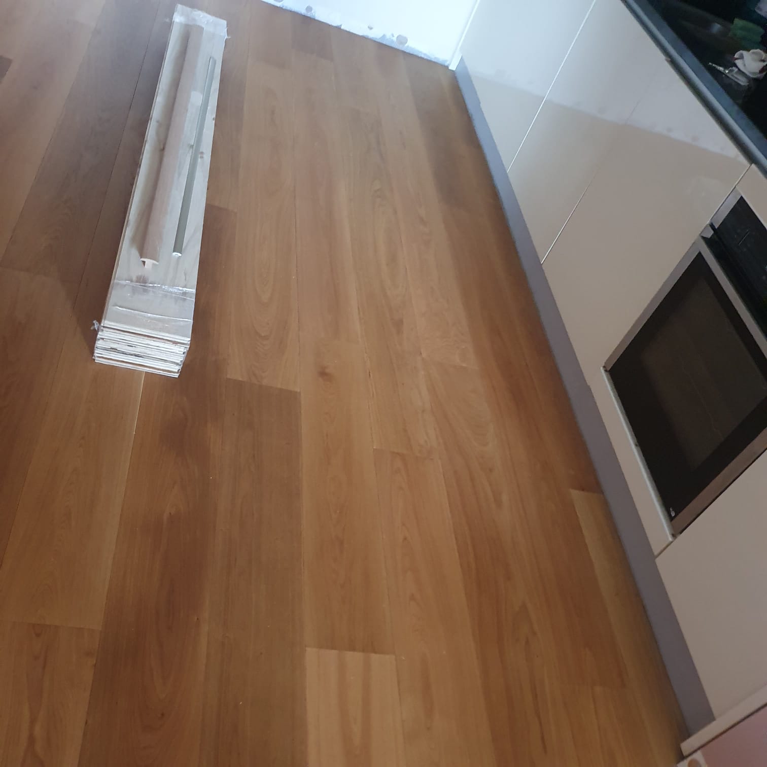 Hermosa Illuminada wood flooring installation_2