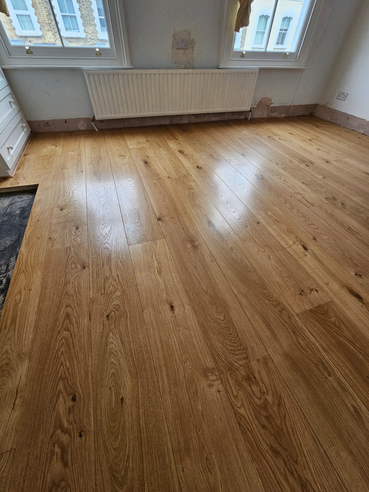 Hermosa Illuminada wood flooring installation_4