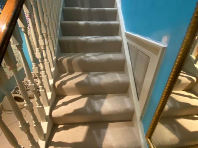 Hugh Mackay Carpets Durham Twist Antique Lace fitting in Canary Wharf