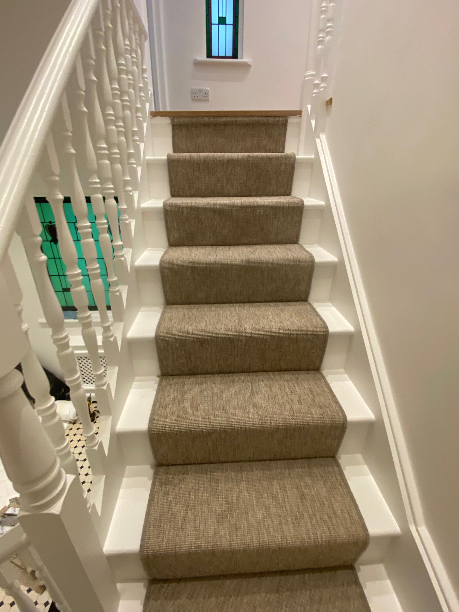 Unnatural Flooring New England Bridgeport carpet installation in_1