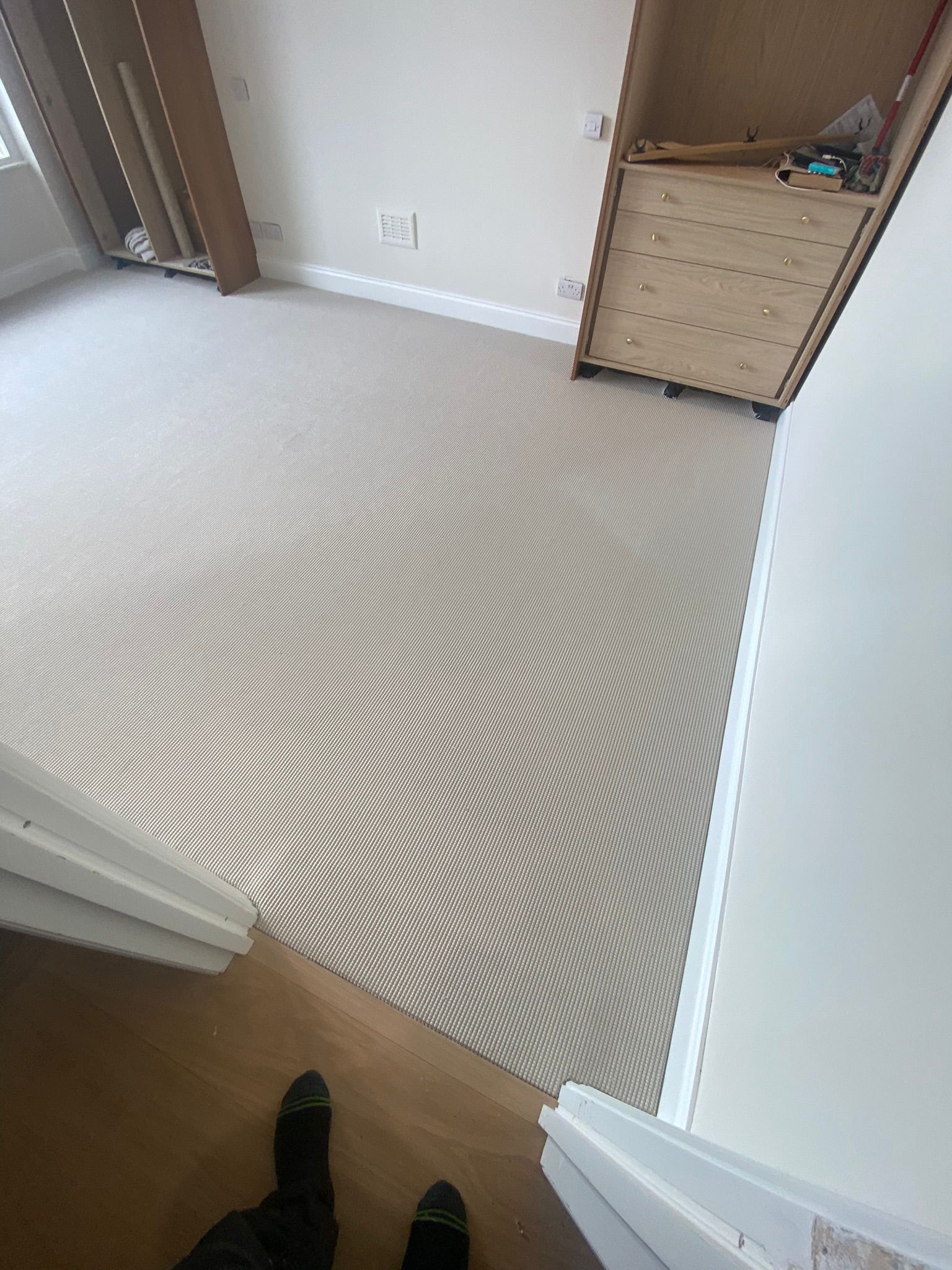 Unnatural Flooring New England Coppers Town carpet installation_10