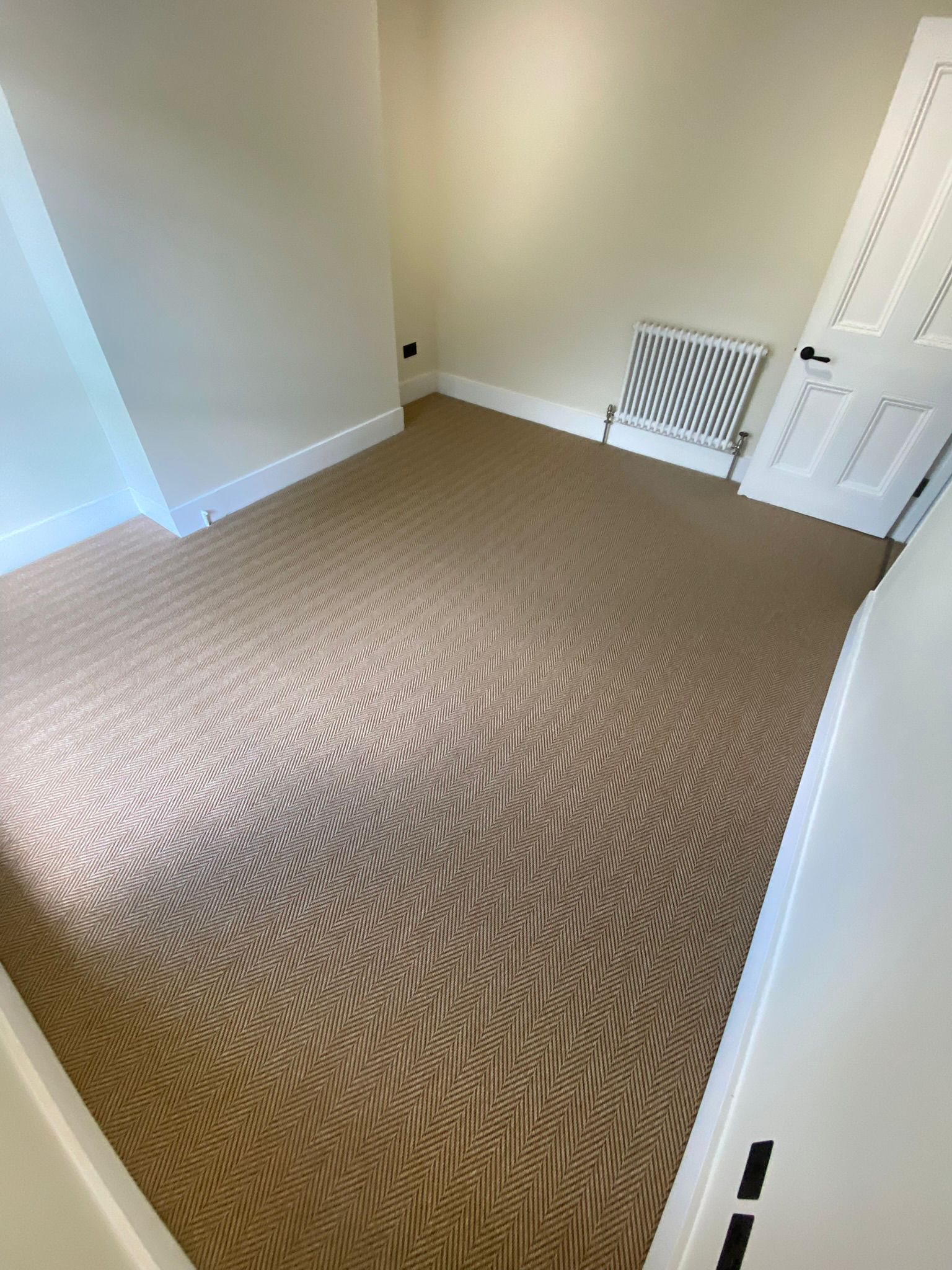 Unnatural Flooring New England Woodstock carpet installation_3