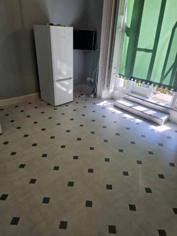 Amtico Signature Stucco Opaline installation_2