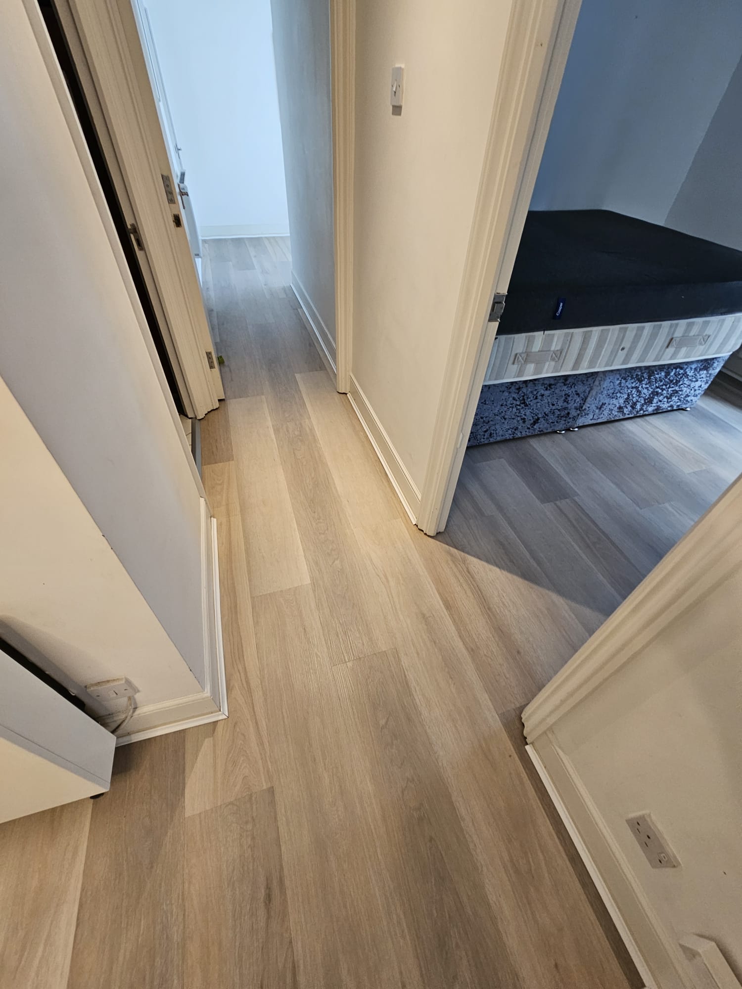 Karndean Van Gogh Rigid Core Texas White Ash RKP8105 installation_6