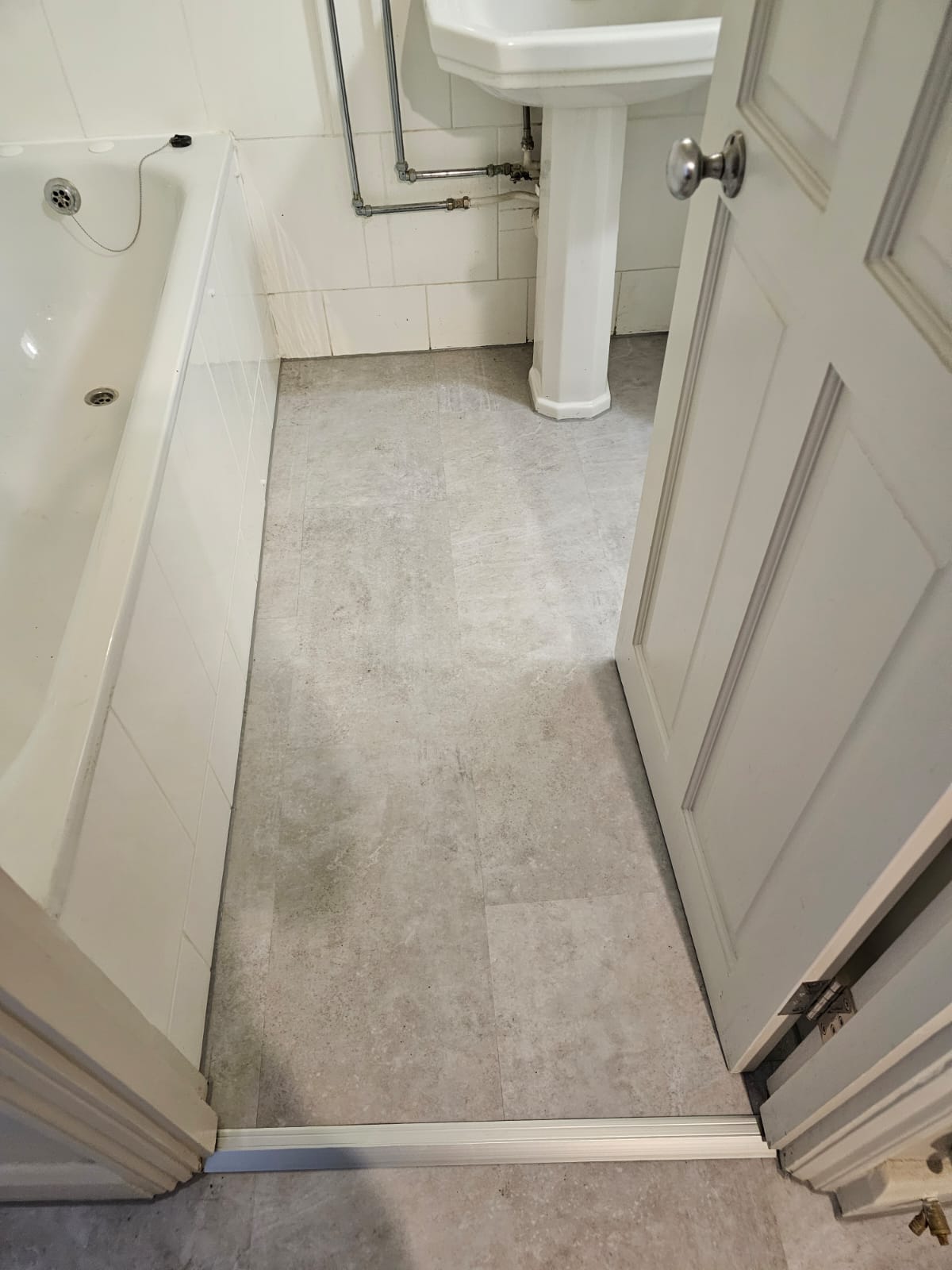 Polyflor Camaro Soho Cement 2347 installation_10