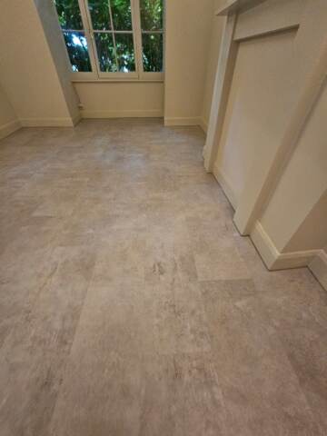 Polyflor Camaro Soho Cement 2347 installation_3