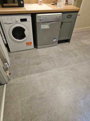 Polyflor Camaro Soho Cement 2347 installation_8