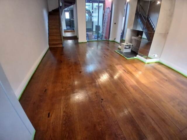 Sanding & Sealing wooden flooring_1