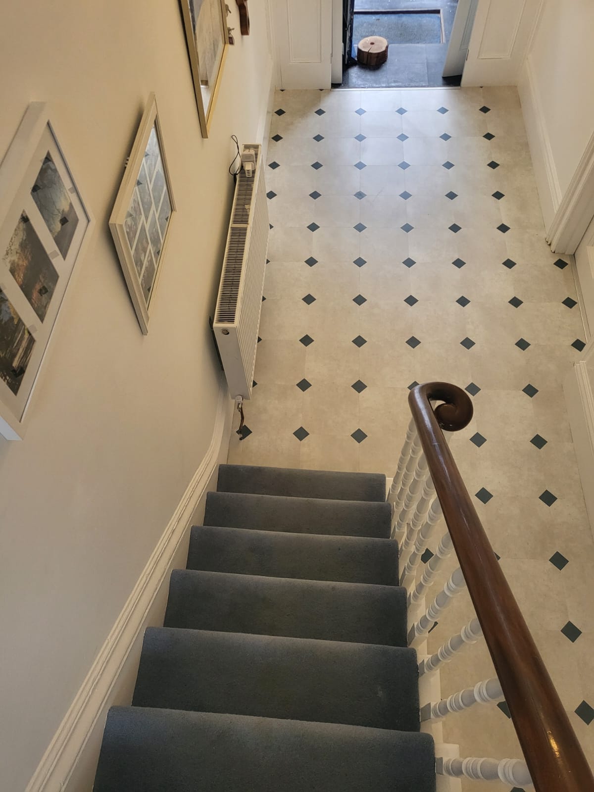 Amtico signature waterloo concrete & amtico signature stucco huckleberry holmes in Camden
