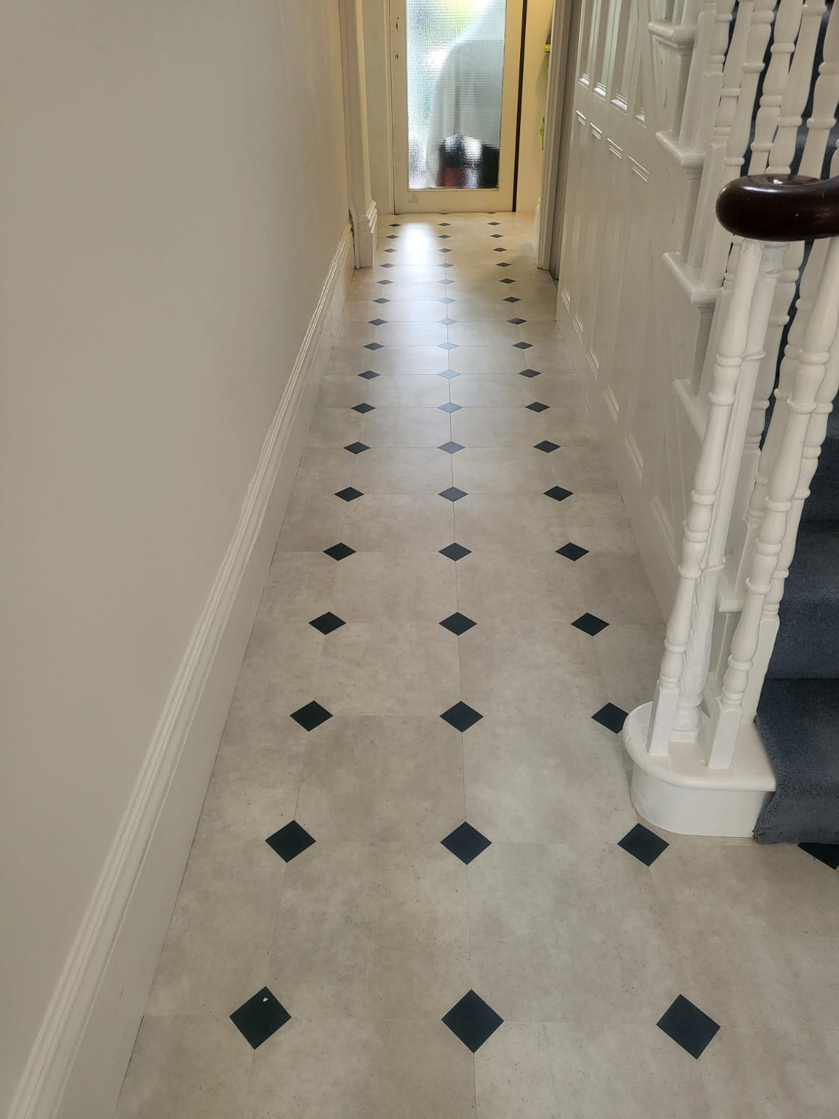 Amtico signature waterloo concrete & amtico signature stucco huckleberry holmes in Camden