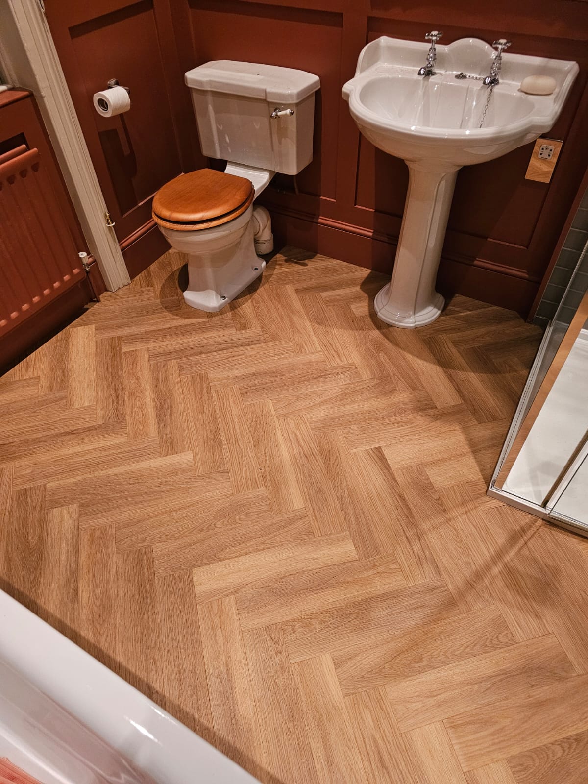 Amtico spacia honey oak installation graves in Hammersmith