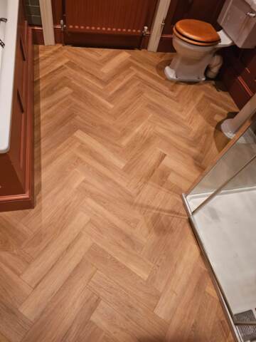 Amtico spacia honey oak installation graves in Hammersmith