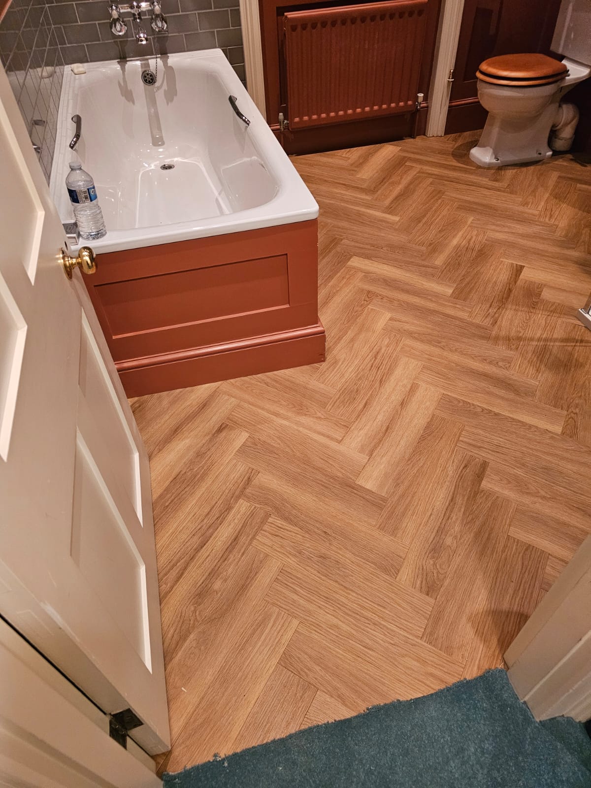 Amtico spacia honey oak installation graves in Hammersmith