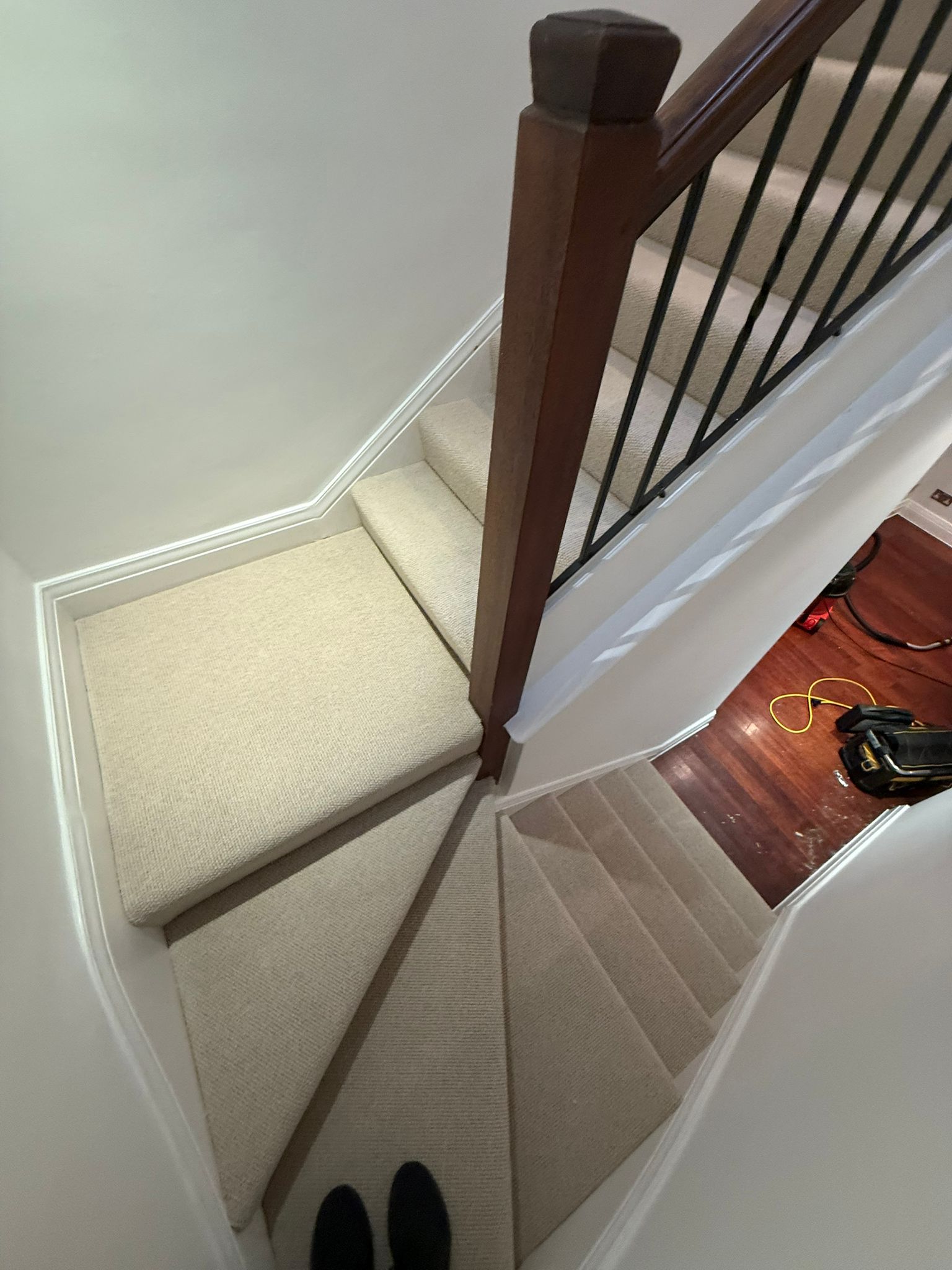 Clarendon carpets cavendish pumice installation in Westminster