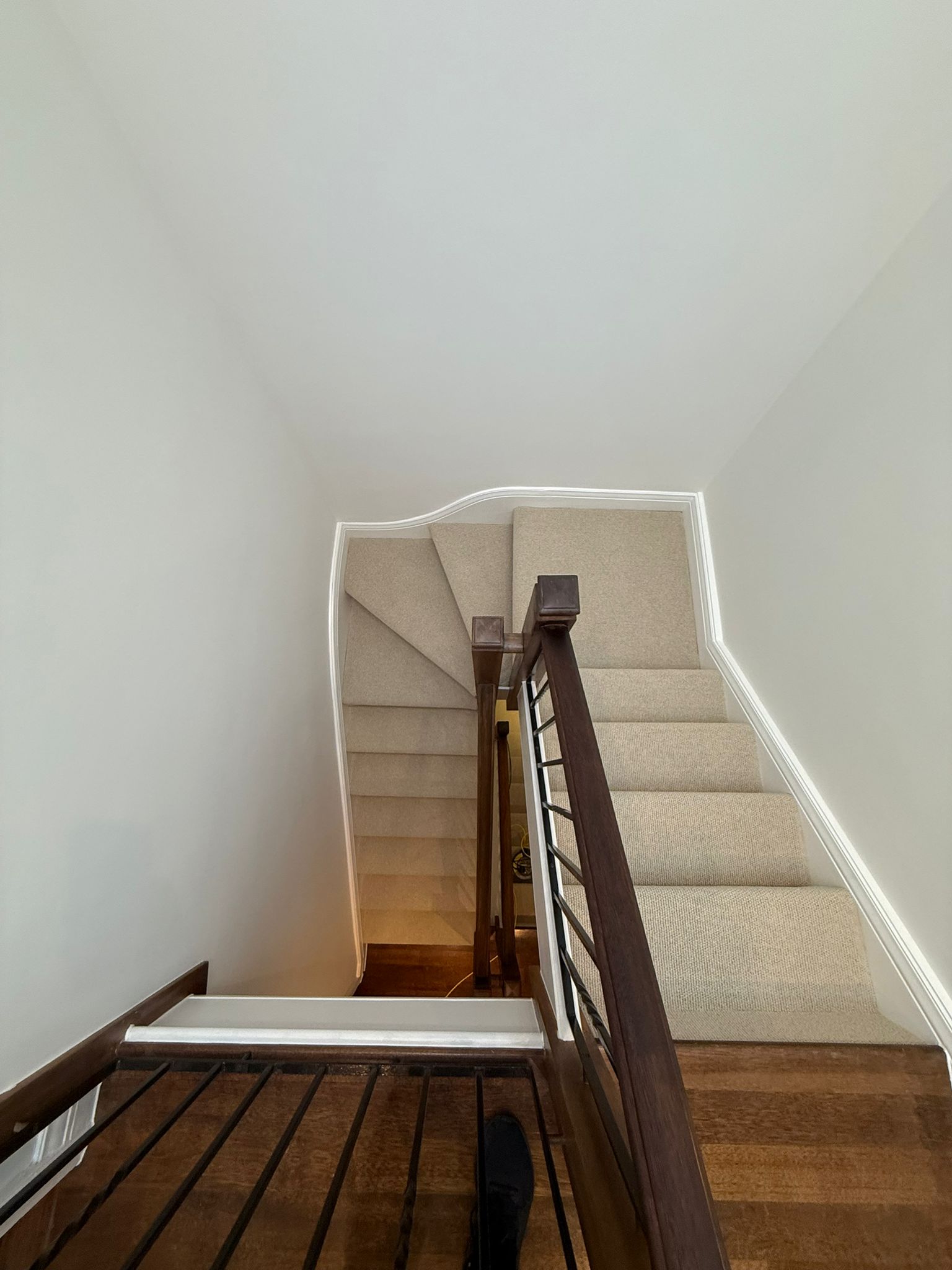 Clarendon carpets cavendish pumice installation in Westminster