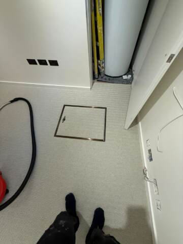 Crucial trading alpine frosted peaks carpet installation in Westminster