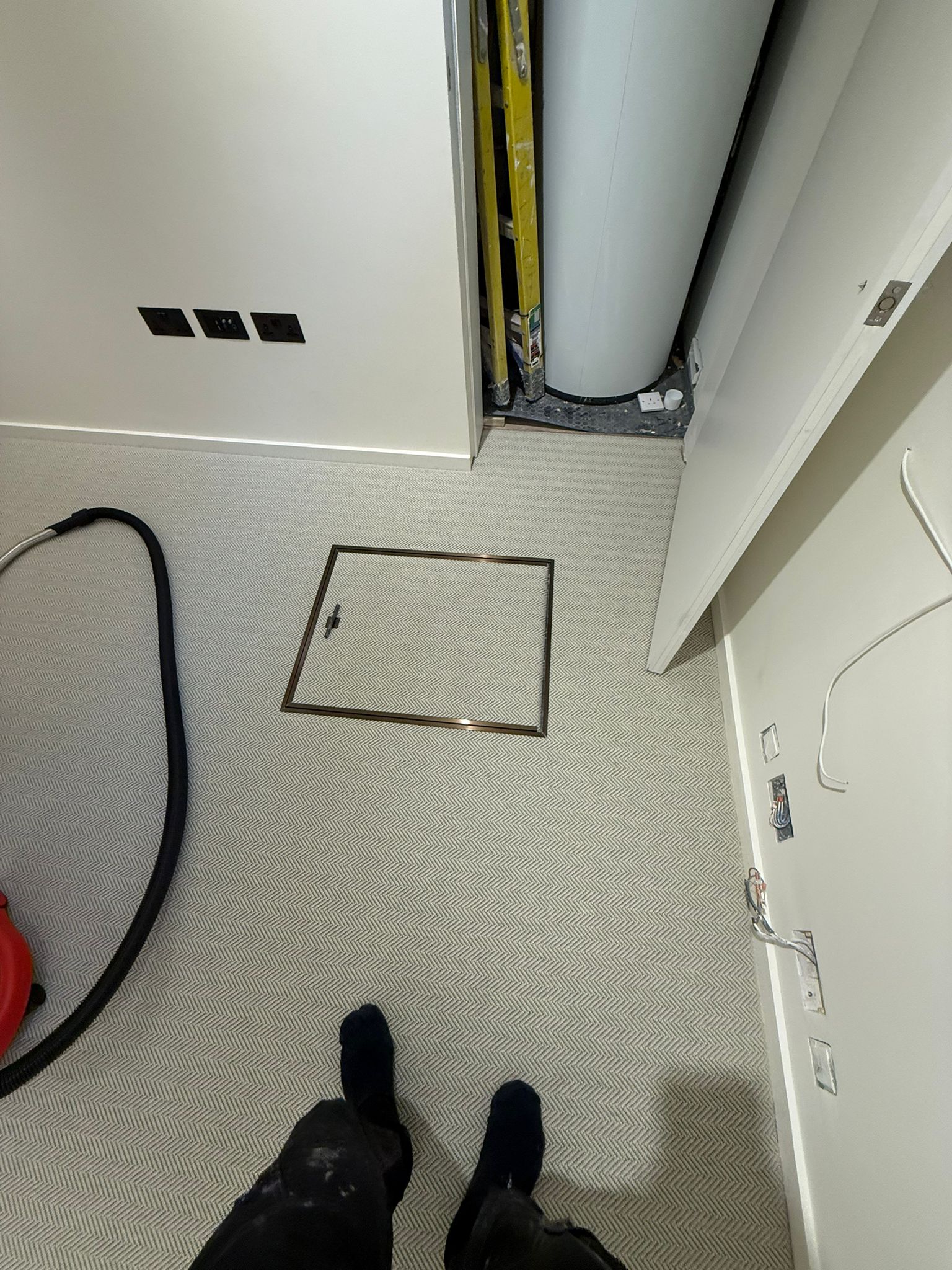 Crucial trading alpine frosted peaks carpet installation in Westminster