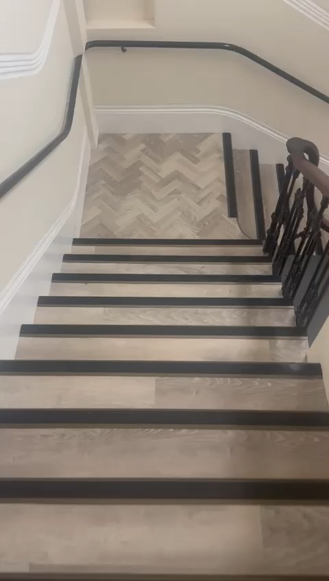 Amtico Signature Laughton Oak installation