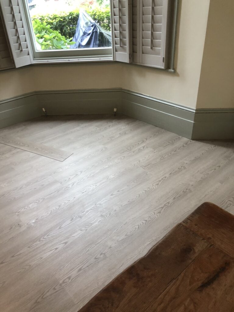 Amtico Form Barrel Oak Cc Construction In Fulham - Luxury Vinyl Tile (LVT) Flooring - Fulham - Commercial