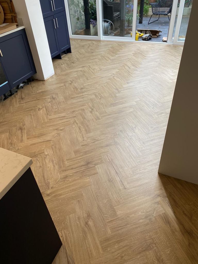 Amtico - Luxury Vinyl Tile (Lvt) Flooring - Home 63068 - Luxury Vinyl Tile (LVT) Flooring - Chiswick - Residential
