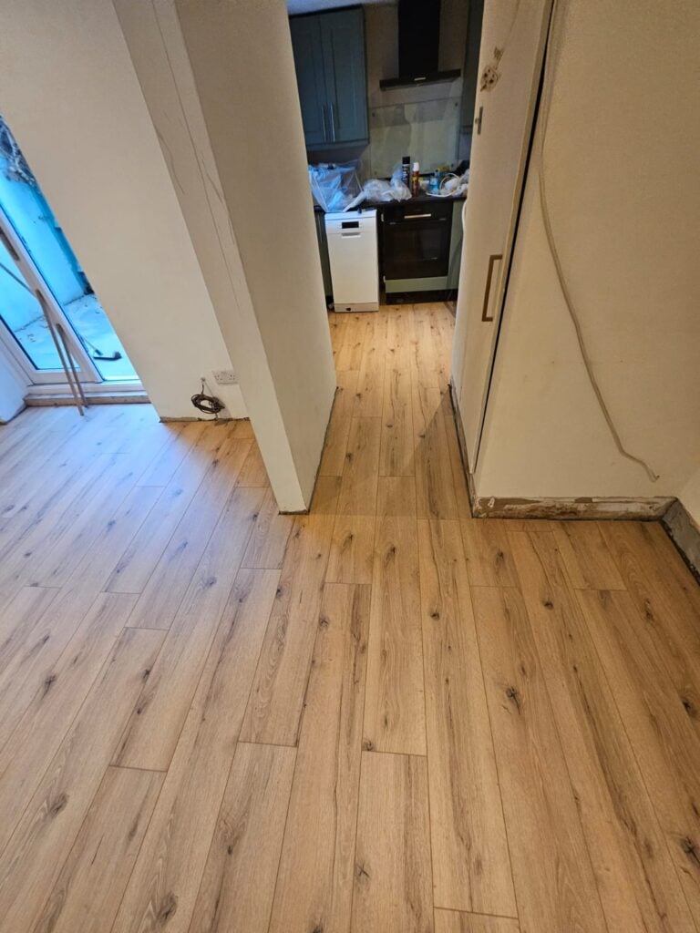 Furlong Flooring Flooring Elite Derin Fco008 Laminate Flooring Installation In Kings Cross - Wood Flooring - Residential
