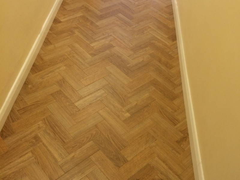 Amtico Signature American Oak Luxury Vinyl - Luxury Vinyl Tile (LVT) Flooring - Farringdon - Residential