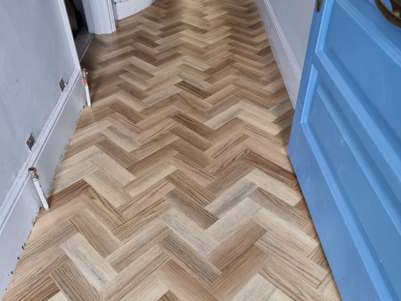 Amtico Signature Blonde Oak In Hammersmith - Luxury Vinyl Tile (LVT) Flooring - Hammersmith - Residential