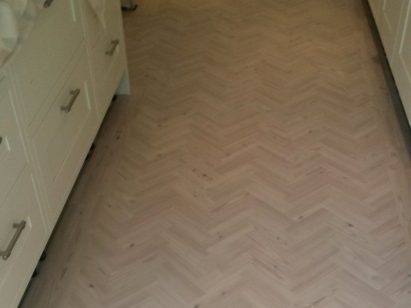 Amtico Signature Chalked Pine In Fulham - Luxury Vinyl Tile (LVT) Flooring - Fulham - Residential