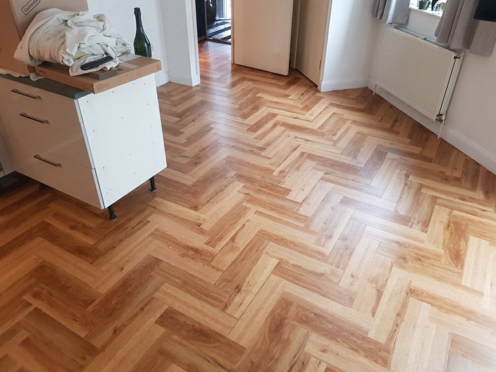 Amtico Signature Classic Oak Parquet In Shepherds Bush - Luxury Vinyl Tile (LVT) Flooring - Residential