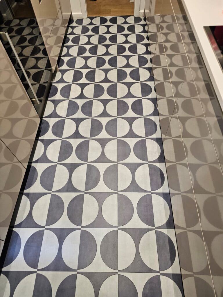 Amtico Signature Designers Choice Lune Small Dc560 Installation In Islington - Luxury Vinyl Tile (LVT) Flooring - Islington - Residential