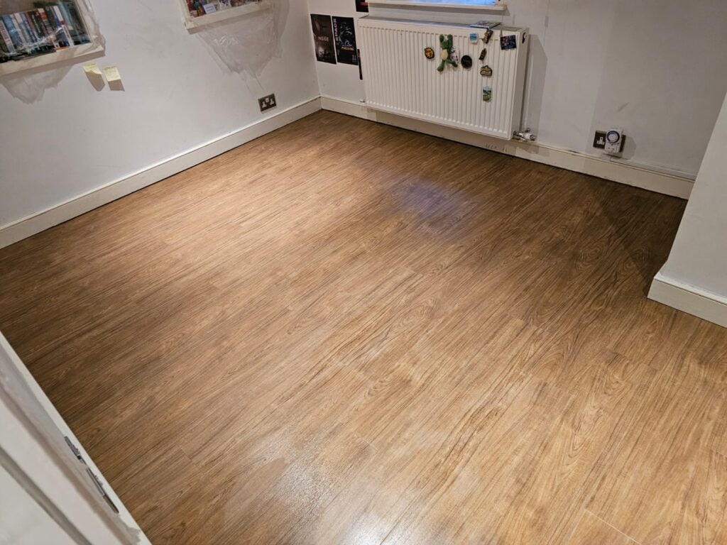 Amtico Signature Dry Teak Installation In Kilburn - Luxury Vinyl Tile (LVT) Flooring - Kilburn - Residential