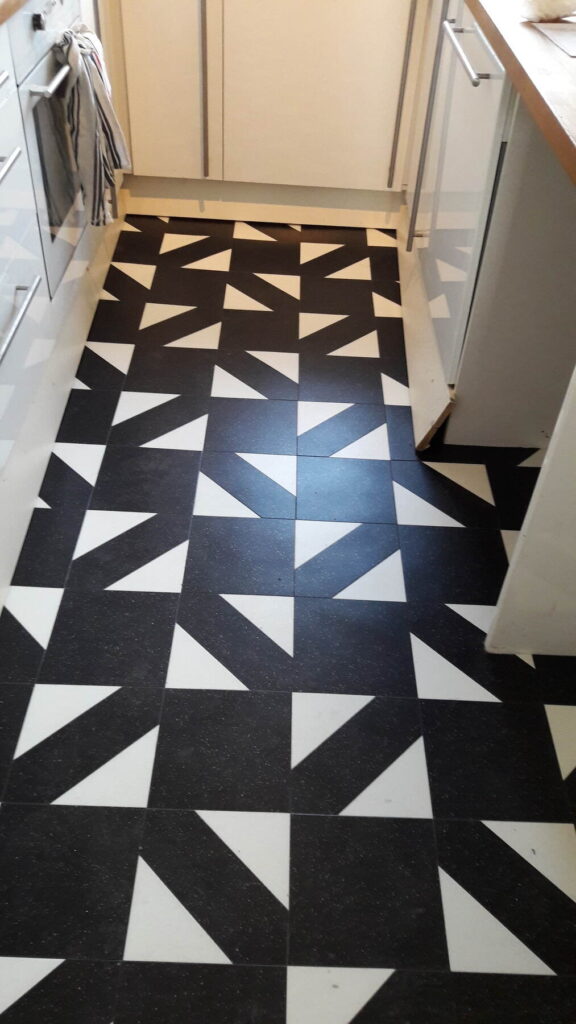 Amtico Signature Glint Orb & Glint Void In Richmond - Luxury Vinyl Tile (LVT) Flooring - Richmond - Residential