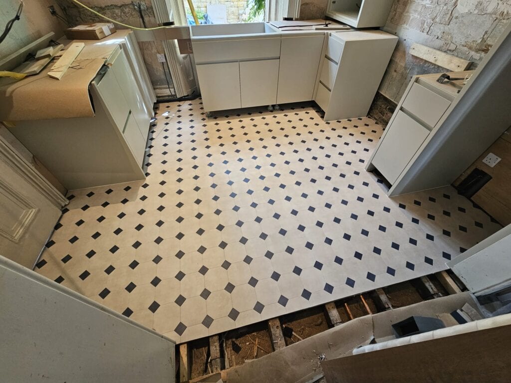 Amtico Signature Keystone Mini Dc590 Installation In Notting Hill - Luxury Vinyl Tile (LVT) Flooring - Notting Hill - Residential
