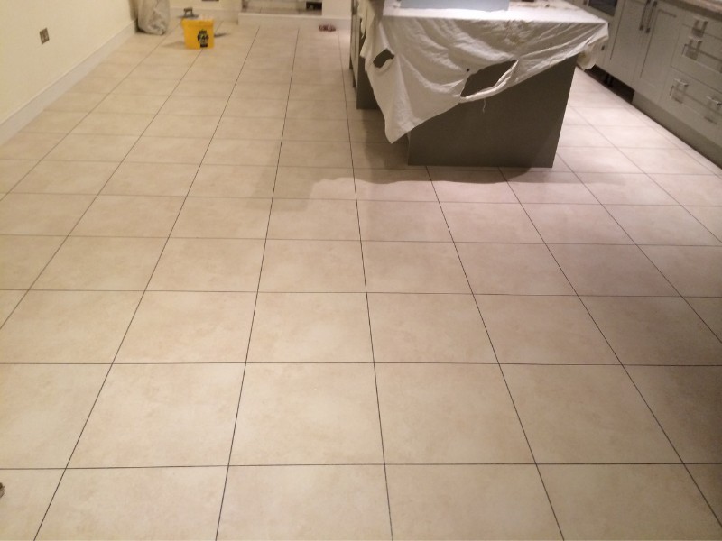 Amtico Signature Limestone In Islington - Luxury Vinyl Tile (LVT) Flooring - Islington - Residential