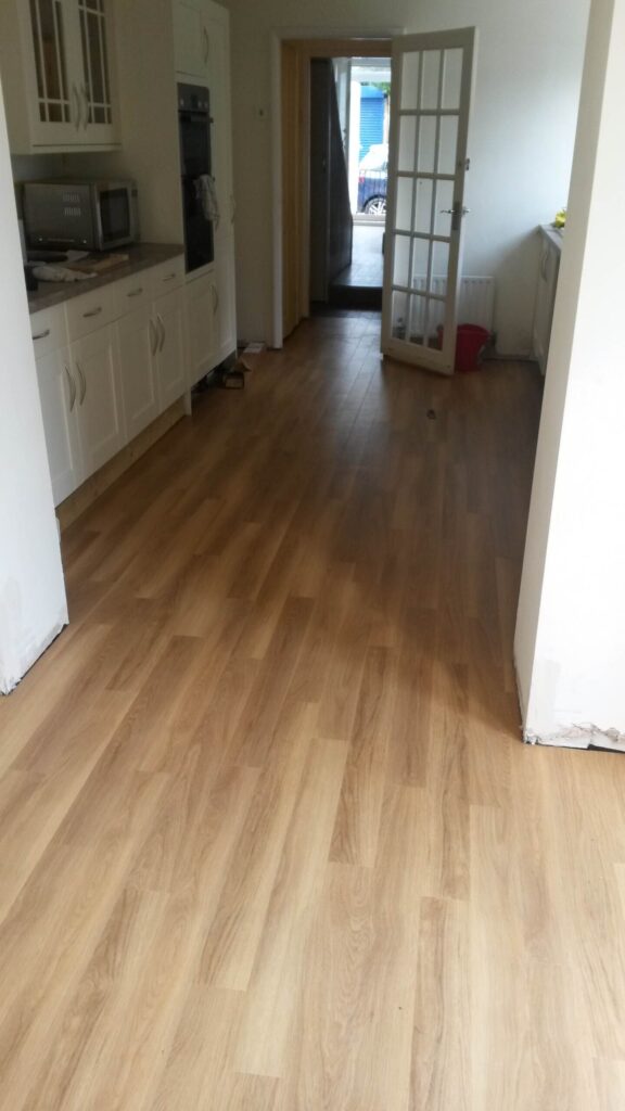 Amtico Spacia Honey Oak Fitting In Chiswick - Luxury Vinyl Tile (LVT) Flooring - Chiswick - Residential