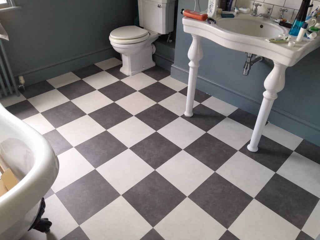 Amtico Spacia Horizon & Amtico Spacia Snow Installation In Richmond - Luxury Vinyl Tile (LVT) Flooring - Richmond - Residential