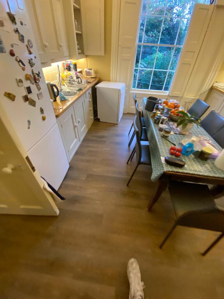 Amtico Spacia Noble Oak Fitting In Farringdon - Luxury Vinyl Tile (LVT) Flooring - Farringdon - Residential