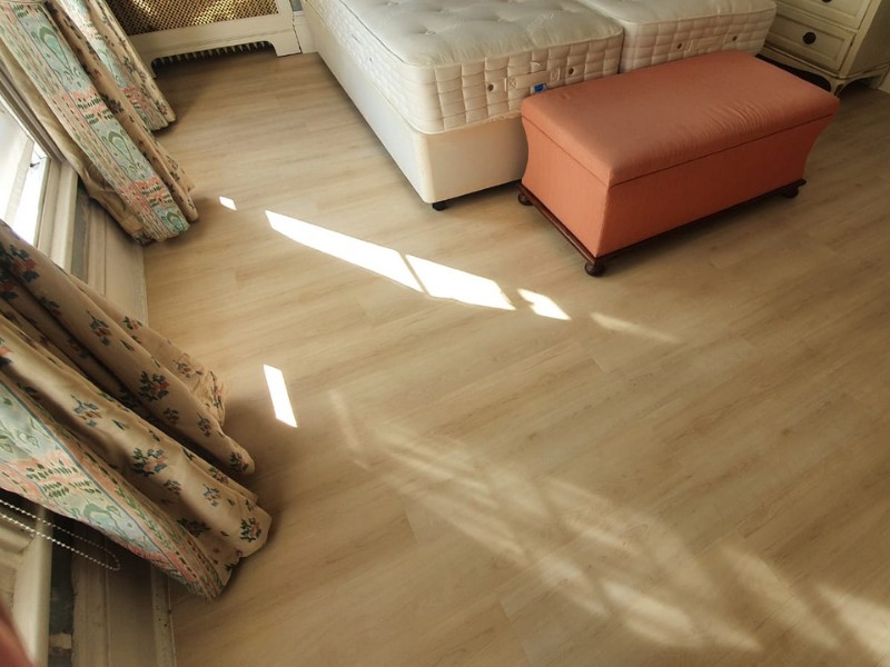 Amtico Spacia Pale Maple Flooring In Kilburn - Luxury Vinyl Tile (LVT) Flooring - Kilburn - Residential