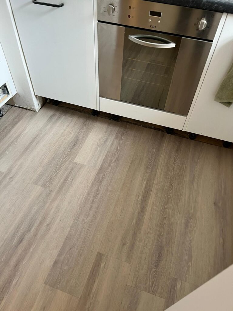 Amtico Spacia Powdered Oak Installation In Notting Hill - Luxury Vinyl Tile (LVT) Flooring - Notting Hill - Residential